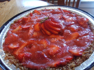 raw strawberry pie